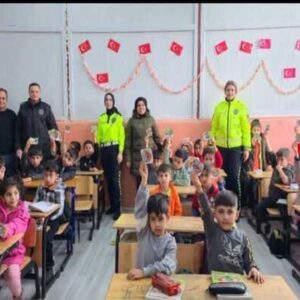 ÖĞRENCİLERE TRAFİK FAALİYETLERİ EĞİTİMİ!